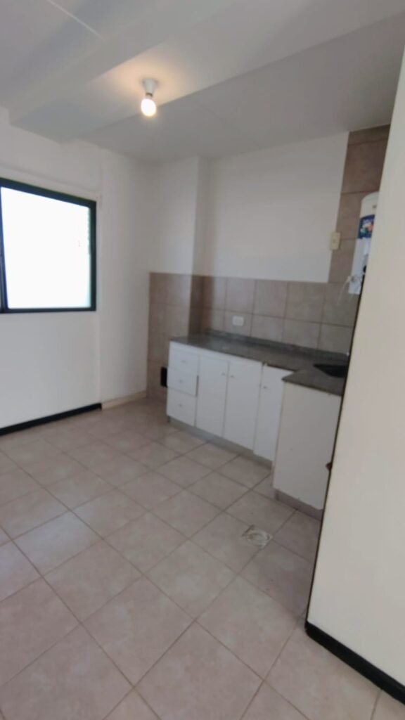 ALQUILER | Torre Azcasubi $340.000 image 1