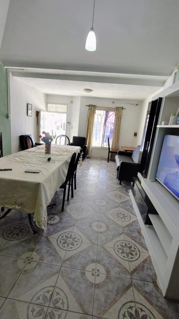 VENTA | Casa en segunda rotonda image 3
